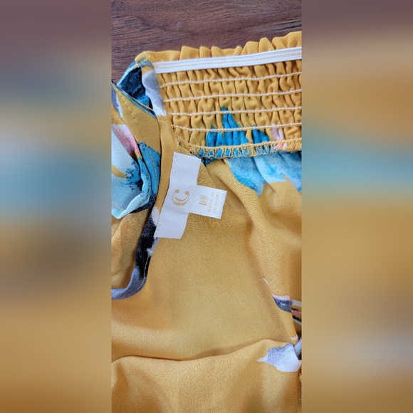 Charming Charlie Off The Shoulder Floral Blouse Size Medium - Picture 7 of 14